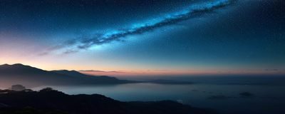 《星星糖》治愈系可爱小说封面——夜空星星与糖果元素的梦幻治愈插图